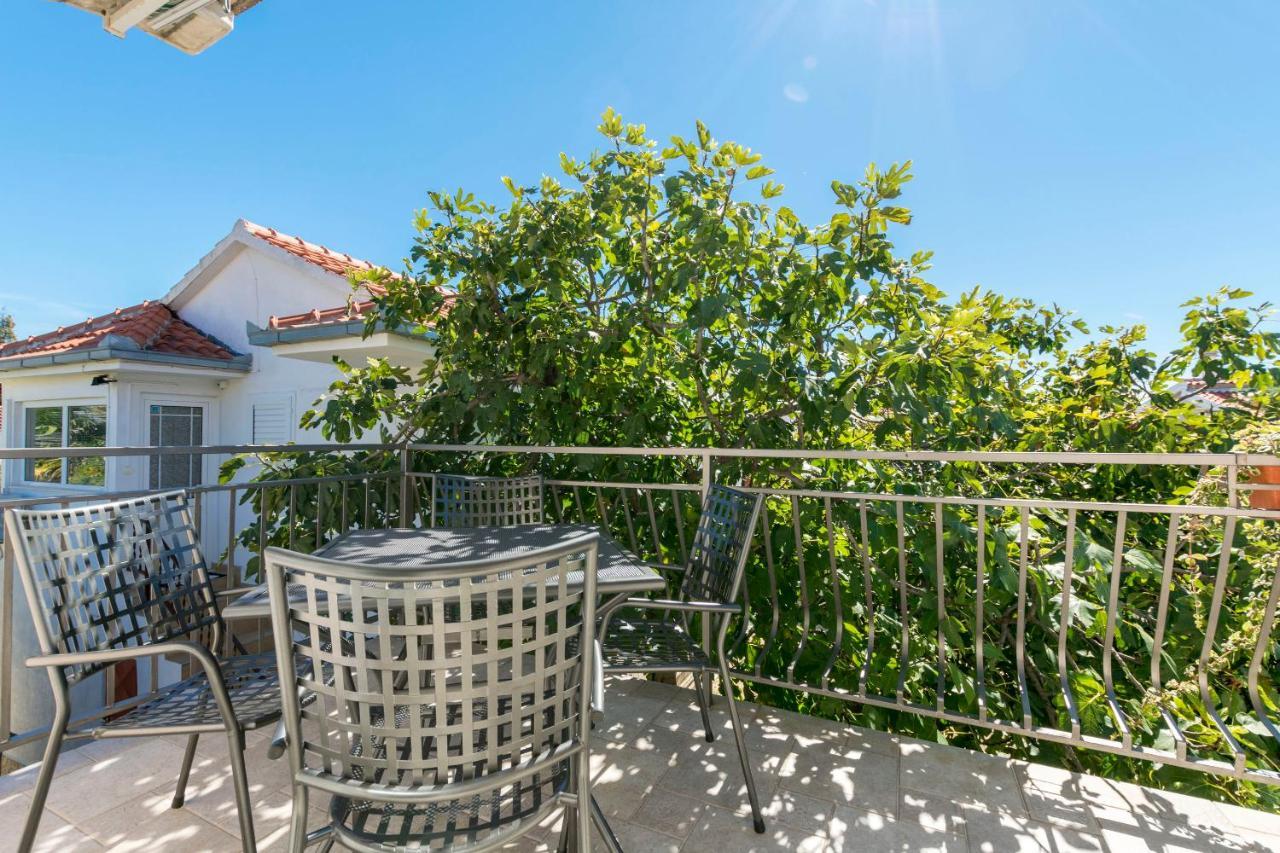 Apartments Ljubomir โรกอซนิซา ภายนอก รูปภาพ