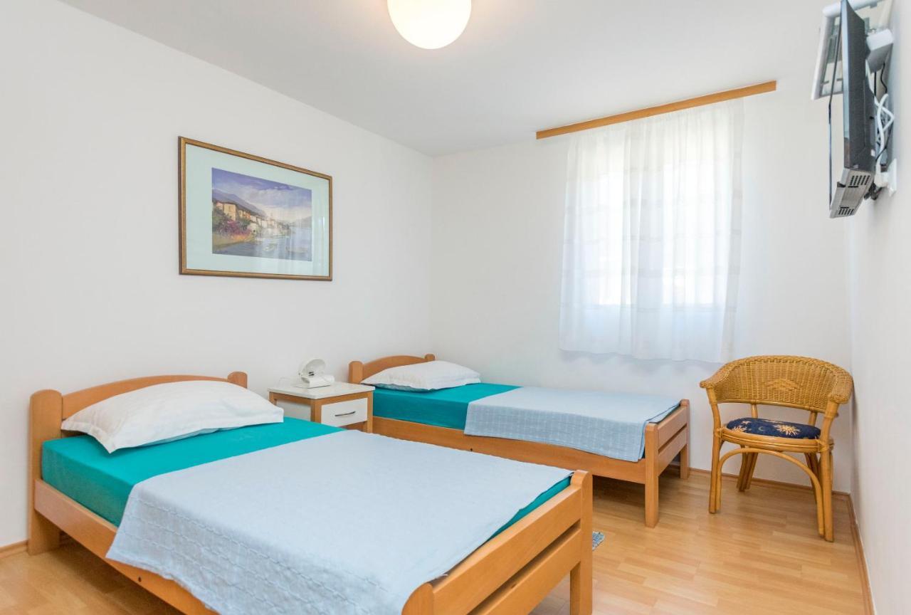 Apartments Ljubomir โรกอซนิซา ภายนอก รูปภาพ