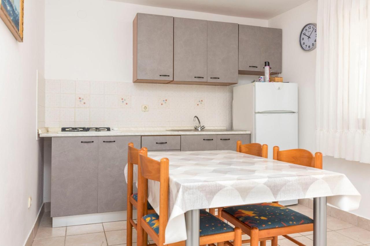 Apartments Ljubomir โรกอซนิซา ภายนอก รูปภาพ